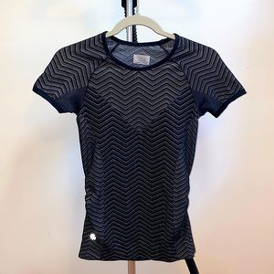 Athleta Momentum Seamless Tee
